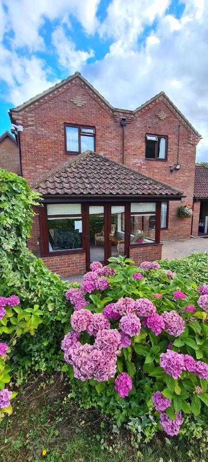Horsford Church Farm Guest House מראה חיצוני תמונה