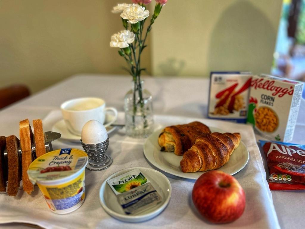 Horsford Church Farm Guest House מראה חיצוני תמונה